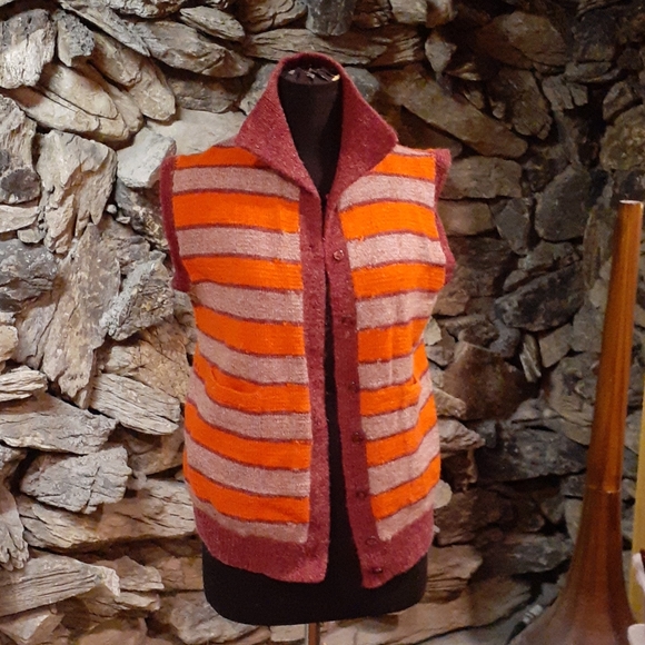 unknown Sweaters - Granny cool vest from the seventies